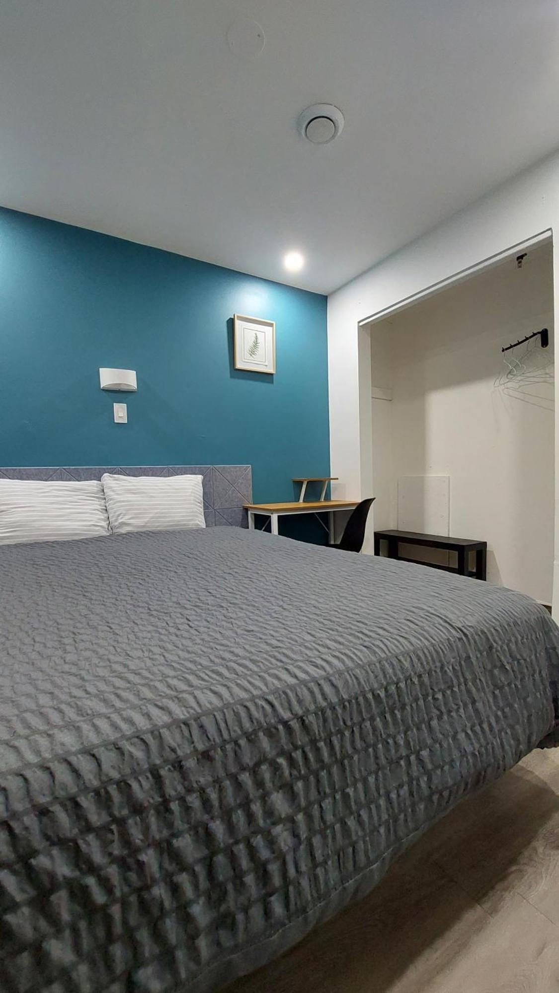 Apd Hotel مونتريال المظهر الخارجي الصورة